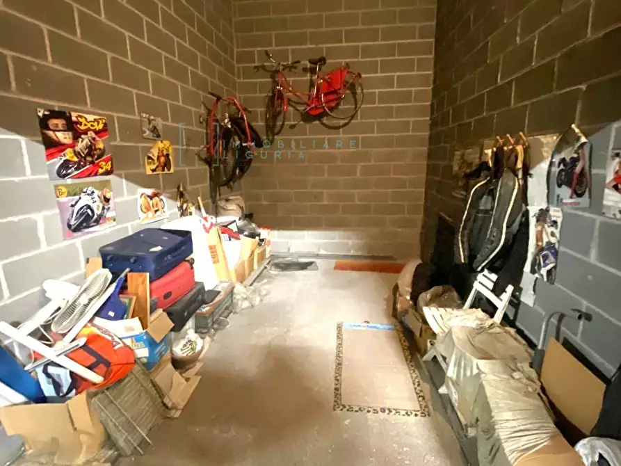 Immagine 5 di Box auto in vendita  in regione bagnoli a Albenga