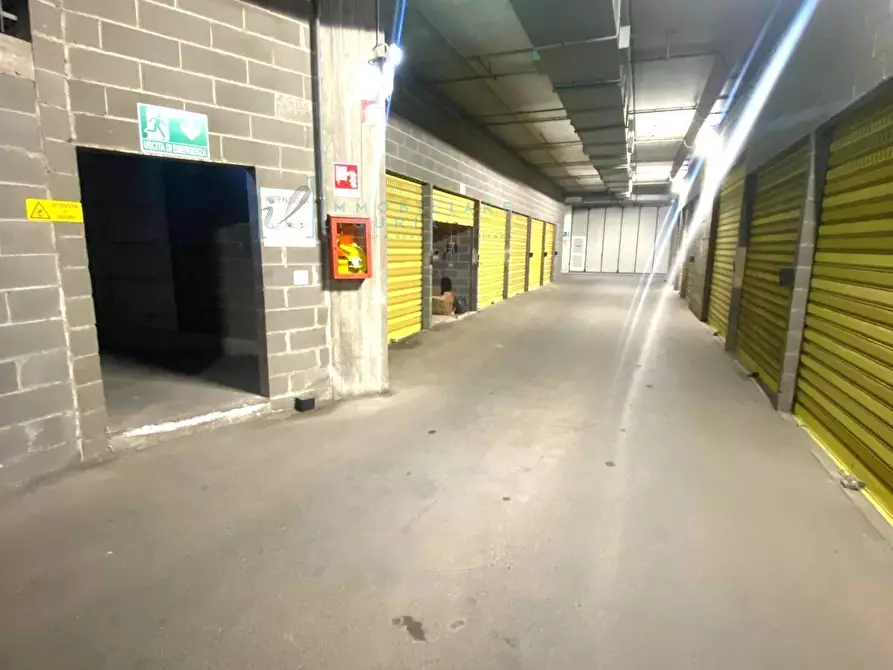 Immagine 3 di Box auto in vendita  in regione bagnoli a Albenga