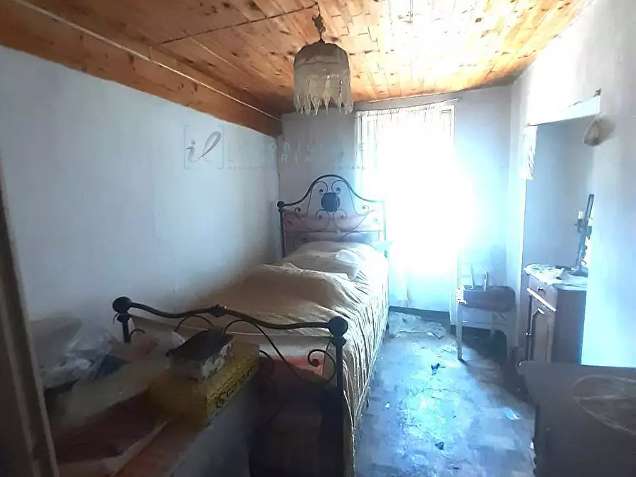 Immagine 10 di Rustico / casale in vendita  in Via Sant'Antonio a Pornassio