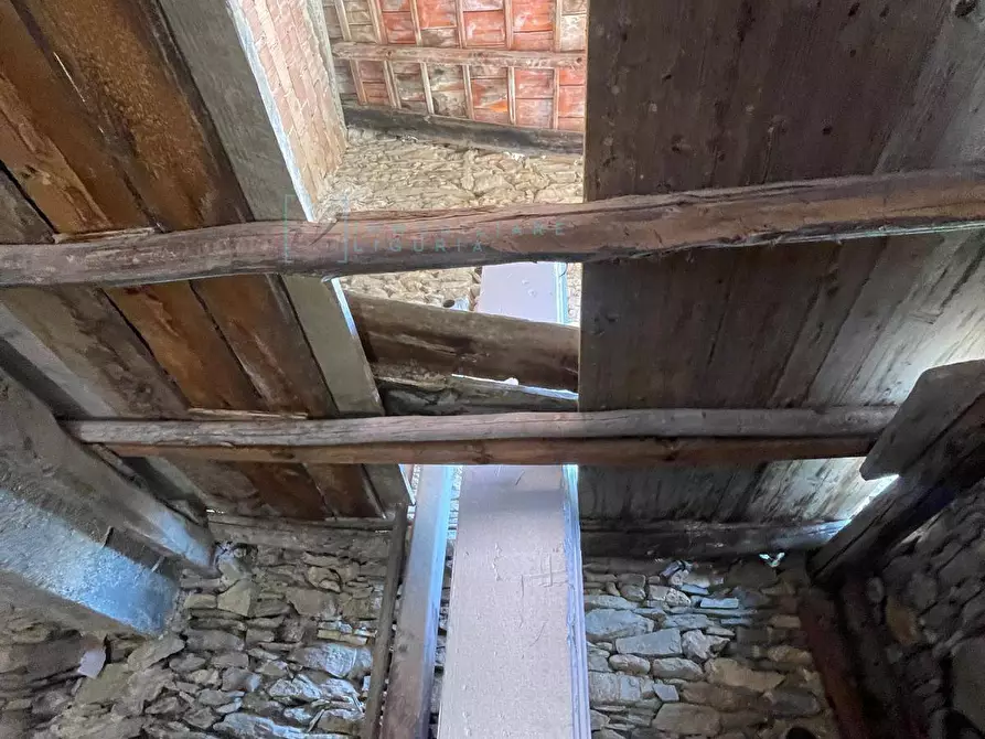 Immagine 5 di Rustico / casale in vendita  in frazione paravenna a Garlenda