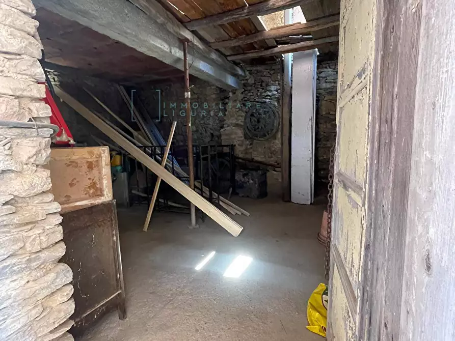 Immagine 6 di Rustico / casale in vendita  in frazione paravenna a Garlenda