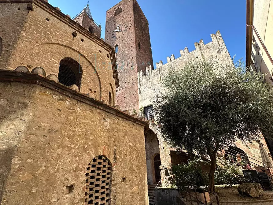 Immagine 1 di Appartamento in vendita  in Via Torlaro a Albenga