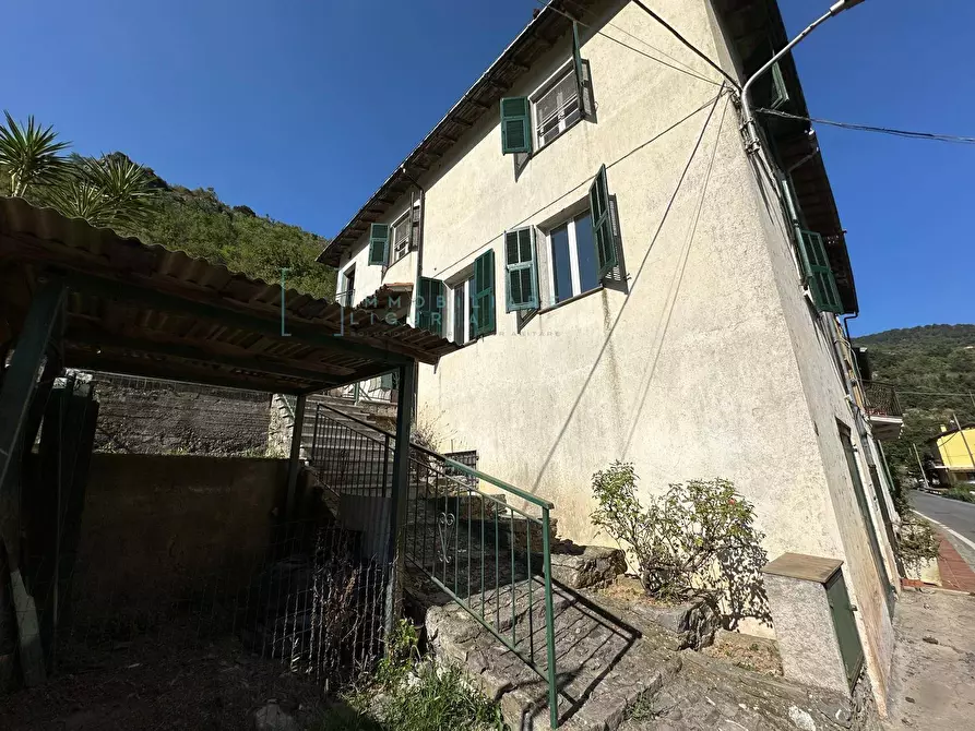 Immagine 1 di Rustico / casale in vendita  in Via Pennavaire a Castelbianco