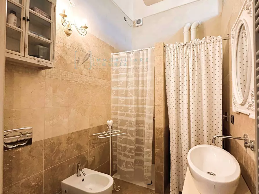 Immagine 22 di Appartamento in vendita  in Via Medagli d'Oro a Albenga