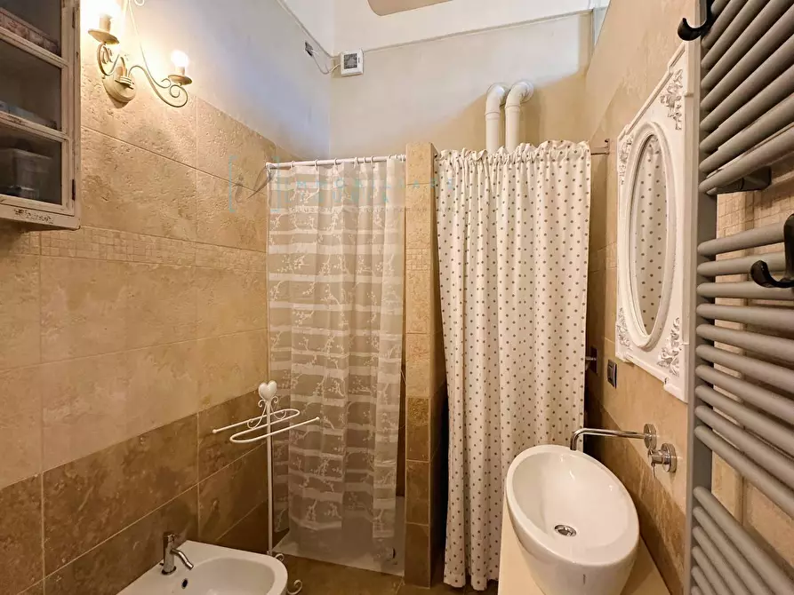 Immagine 23 di Appartamento in vendita  in Via Medagli d'Oro a Albenga