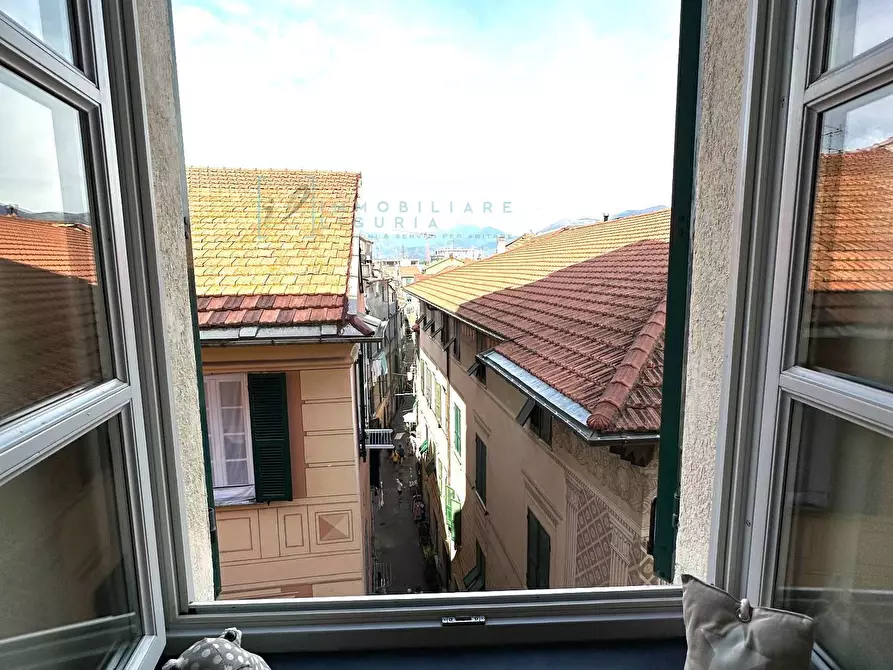 Immagine 30 di Appartamento in vendita  in Via Medagli d'Oro a Albenga