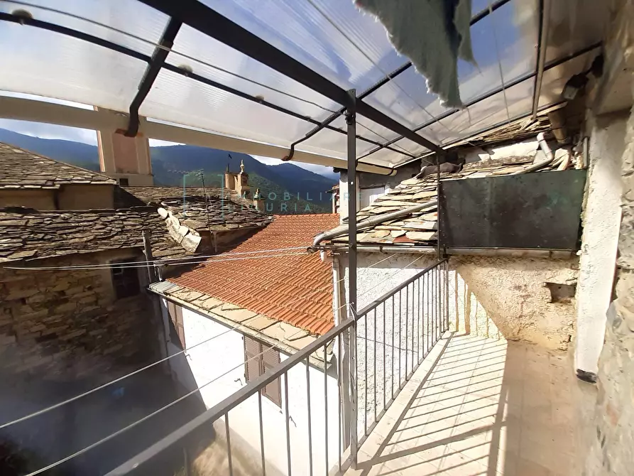 Immagine 9 di Casa indipendente in vendita  in via canadà a Rezzo