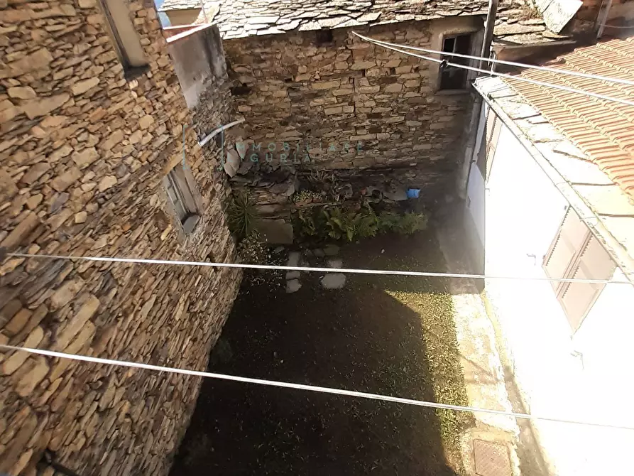 Immagine 12 di Casa indipendente in vendita  in via canadà a Rezzo