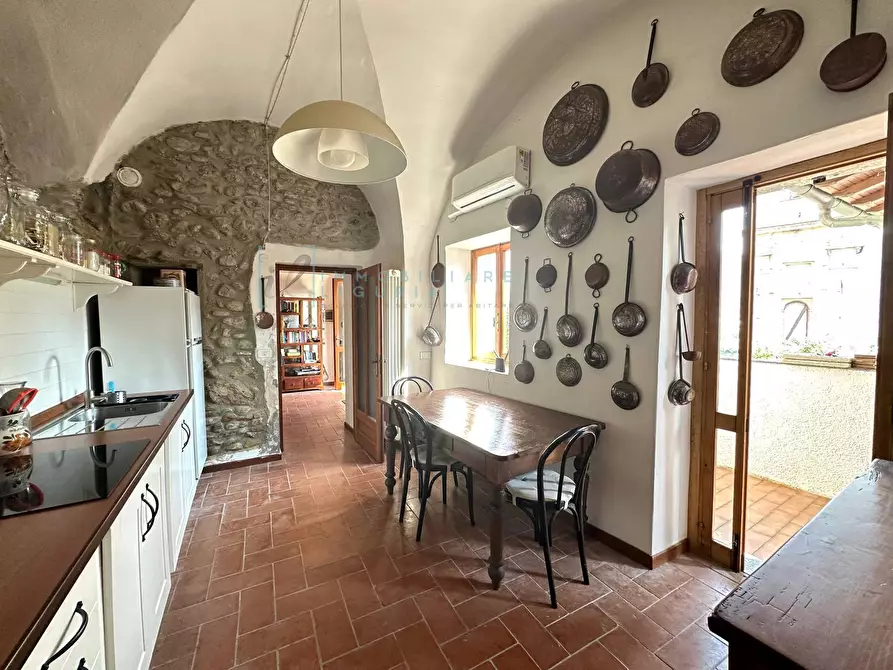 Immagine 23 di Rustico / casale in vendita  in via al borgo a Albenga