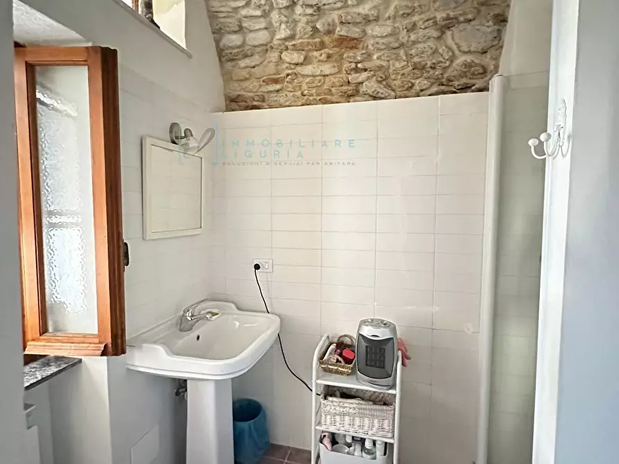 Immagine 28 di Rustico / casale in vendita  in via al borgo a Albenga