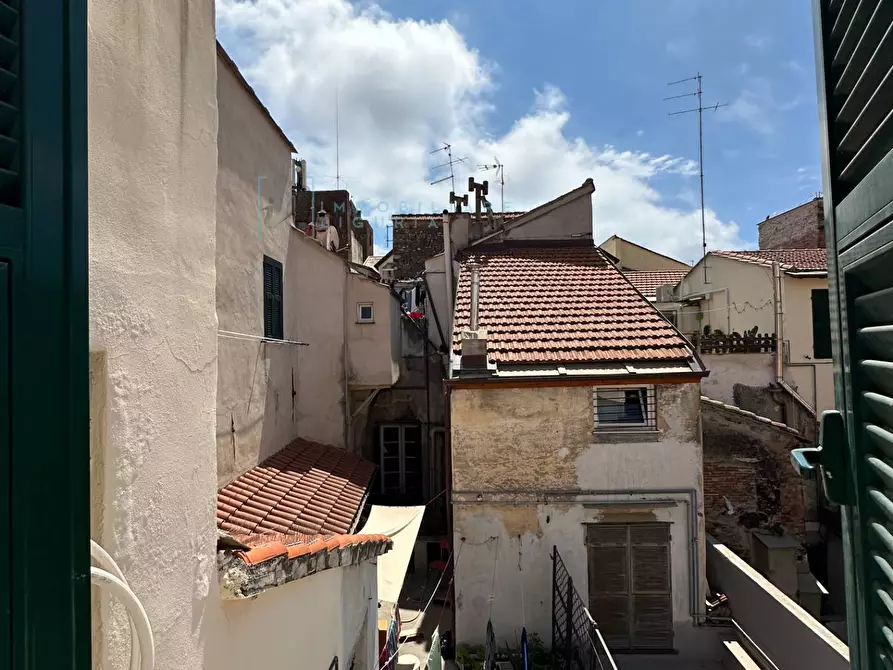 Immagine 38 di Appartamento in vendita  in piazza rossi a Albenga