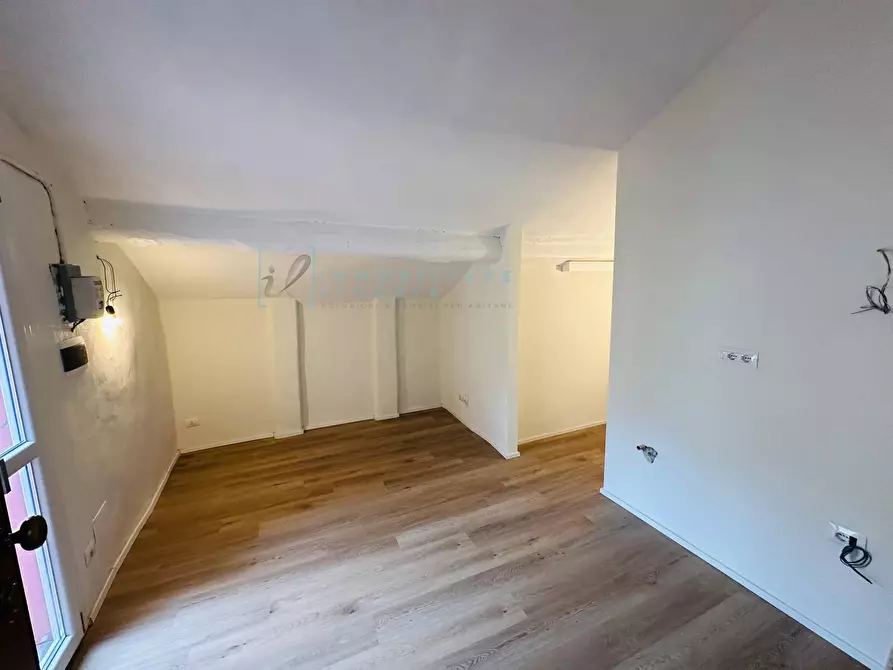 Immagine 14 di Appartamento in vendita  in piazza rossi a Albenga