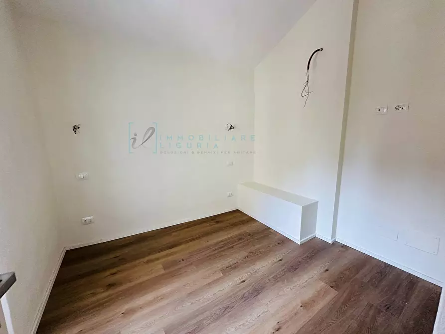 Immagine 26 di Appartamento in vendita  in piazza rossi a Albenga