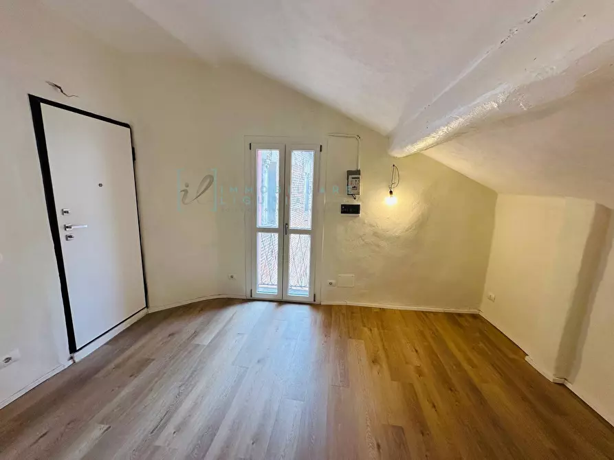 Immagine 2 di Appartamento in vendita  in piazza rossi a Albenga
