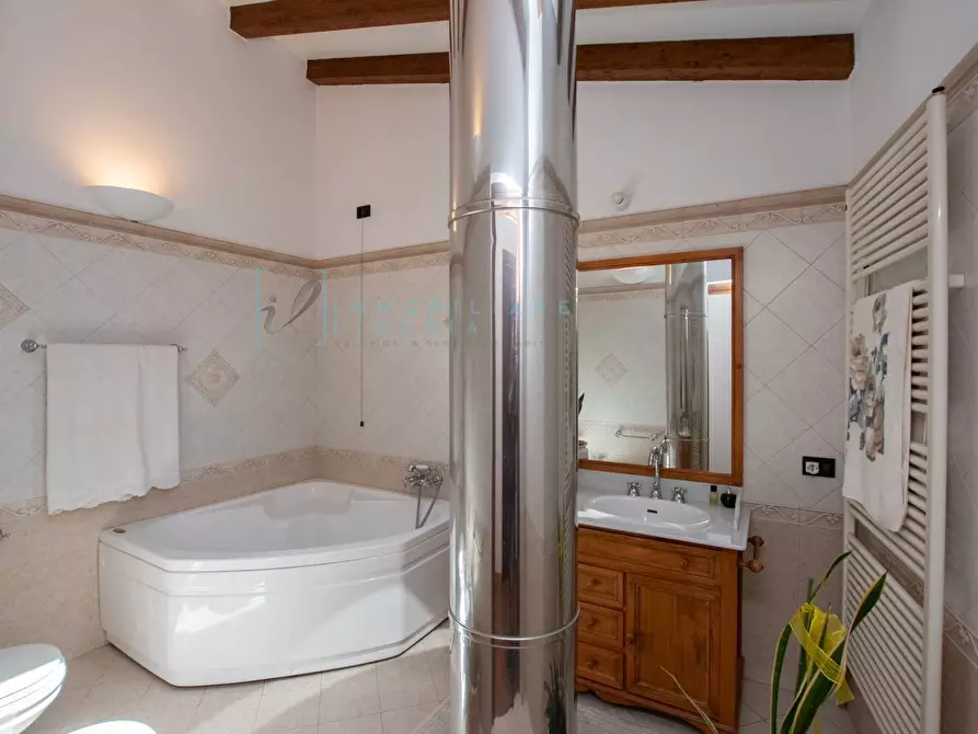 Immagine 30 di Rustico / casale in vendita  in via XXI Aprile a Arnasco