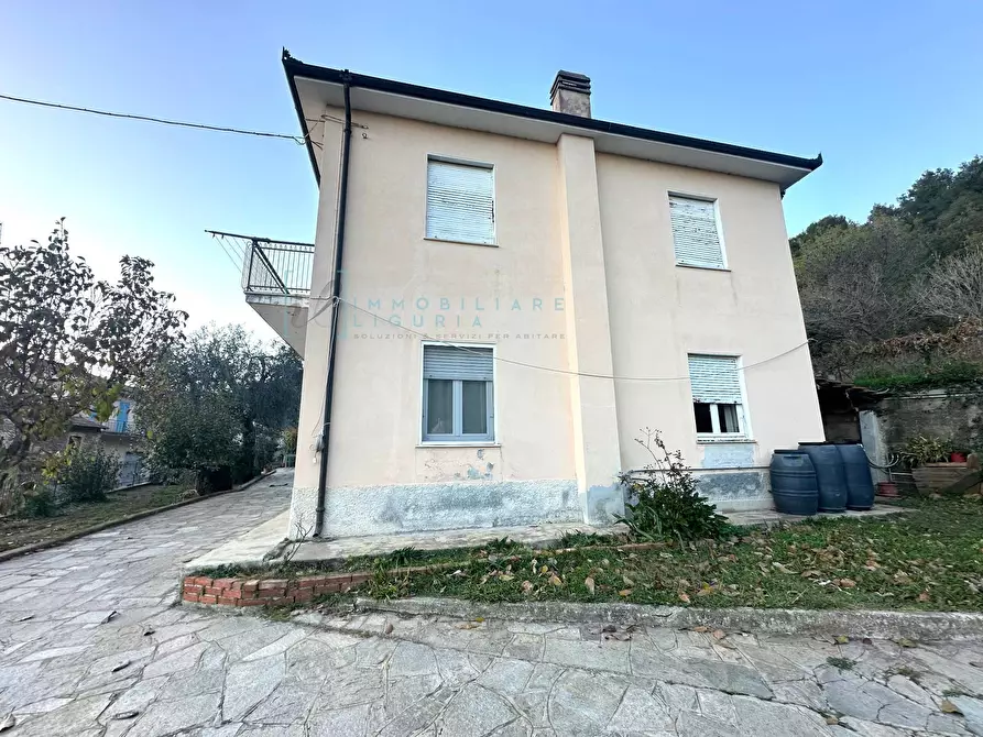 Immagine 1 di Casa indipendente in vendita  in Regione Campi a Ortovero