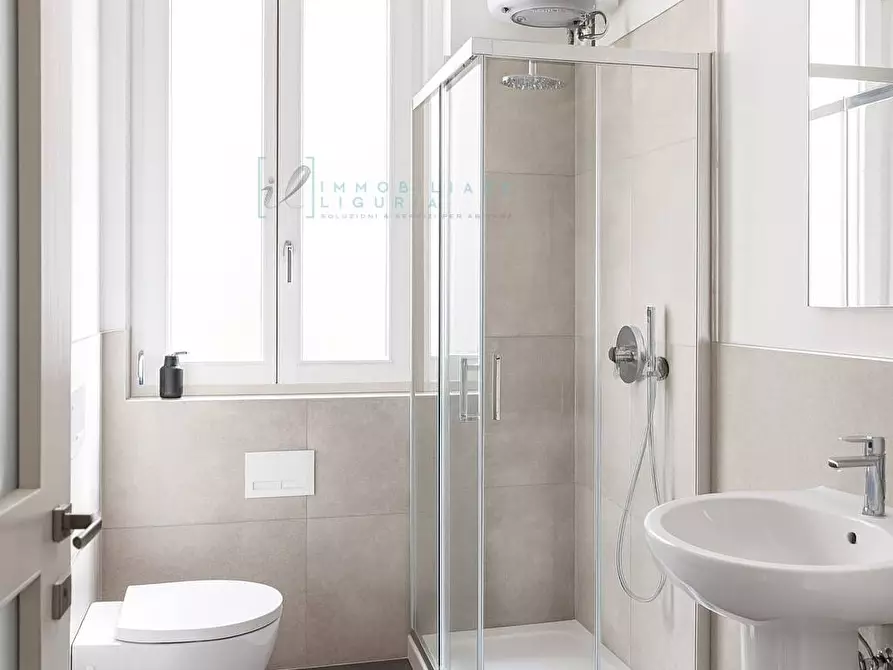 Immagine 34 di Appartamento in vendita  in via savona a Albenga