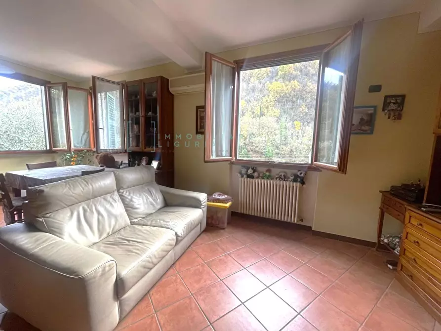 Immagine 3 di Appartamento in vendita  in Via Al frantoio a Vessalico