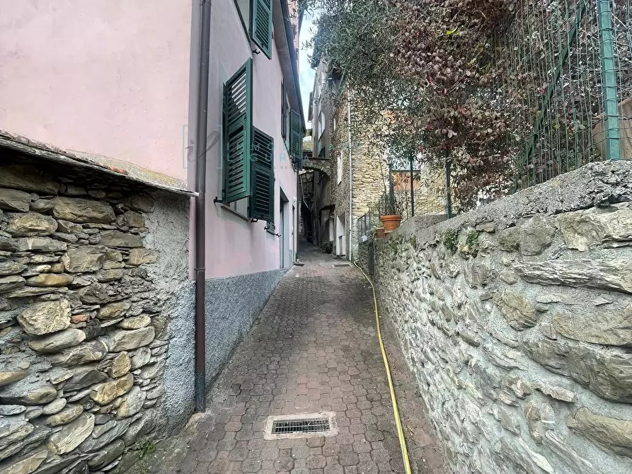 Immagine 35 di Appartamento in vendita  in Via Al frantoio a Vessalico