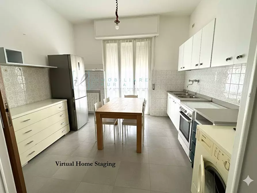 Immagine 10 di Appartamento in vendita  in via patrioti a Albenga