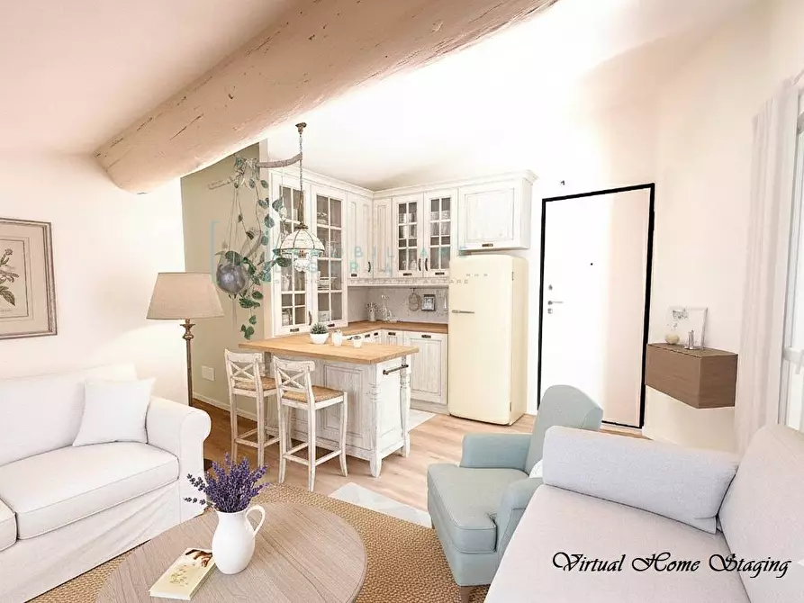 Immagine 1 di Appartamento in vendita  in piazza rossi a Albenga