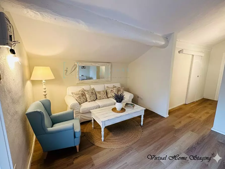 Immagine 2 di Appartamento in vendita  in piazza rossi a Albenga