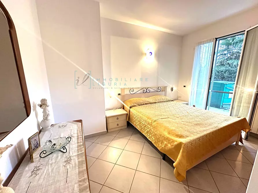 Immagine 18 di Appartamento in vendita  in Via della Costituzione a Albenga