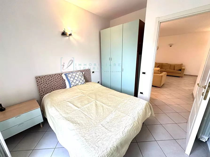 Immagine 25 di Appartamento in vendita  in Via della Costituzione a Albenga