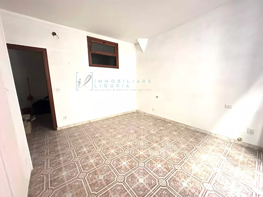Immagine 18 di Appartamento in vendita  in via delle Medaglie d'Oro a Albenga