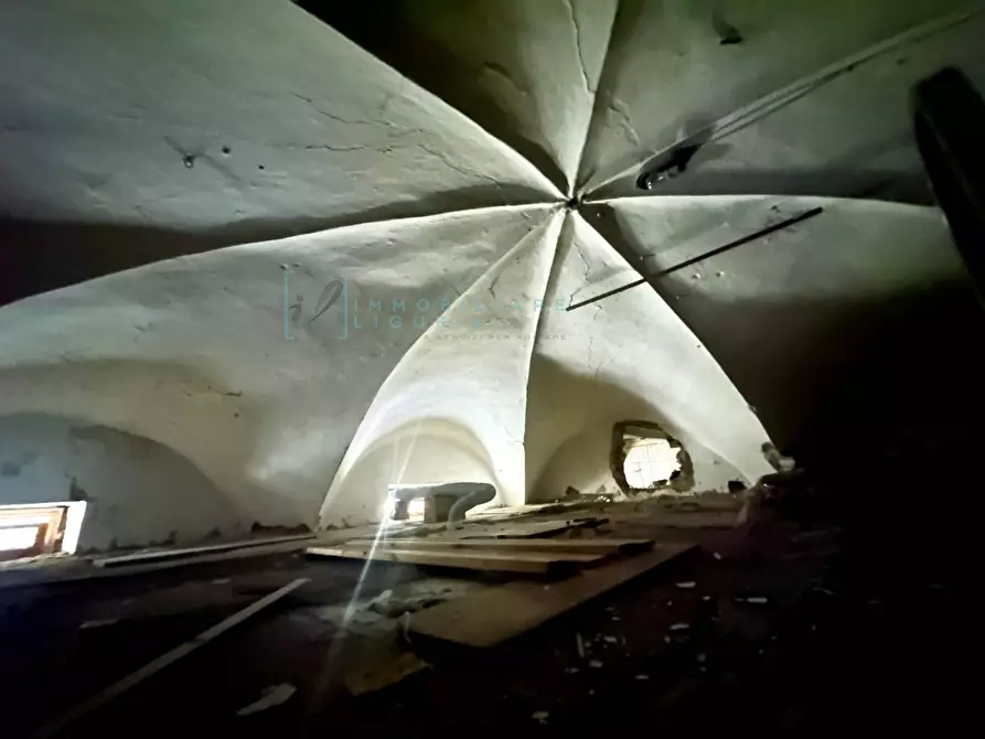 Immagine 21 di Appartamento in vendita  in via delle Medaglie d'Oro a Albenga