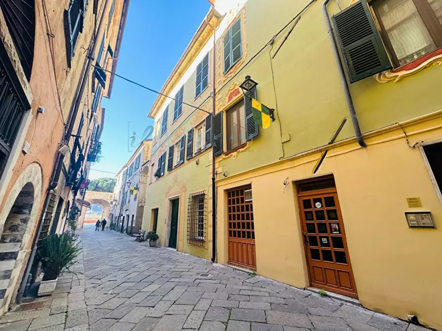 Immagine 3 di Appartamento in vendita  in via delle Medaglie d'Oro a Albenga