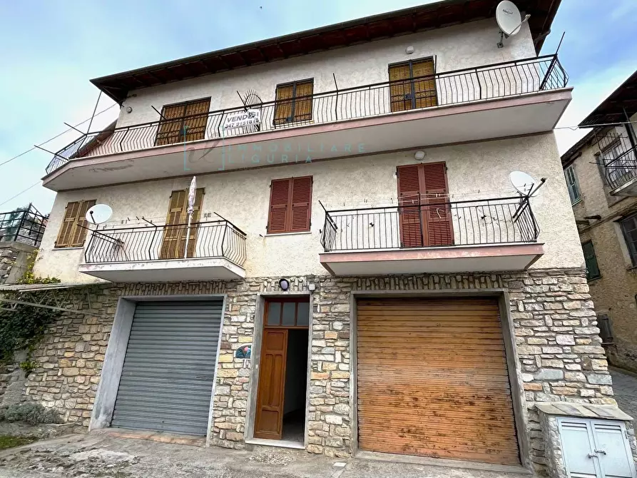 Immagine 18 di Appartamento in vendita  in Via Roma a Cosio D'arroscia