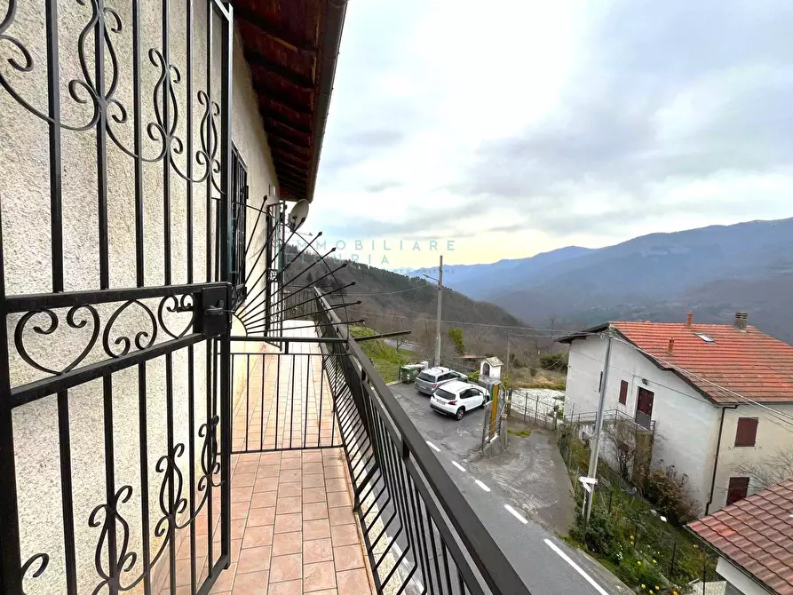 Immagine 17 di Appartamento in vendita  in Via Roma a Cosio D'arroscia