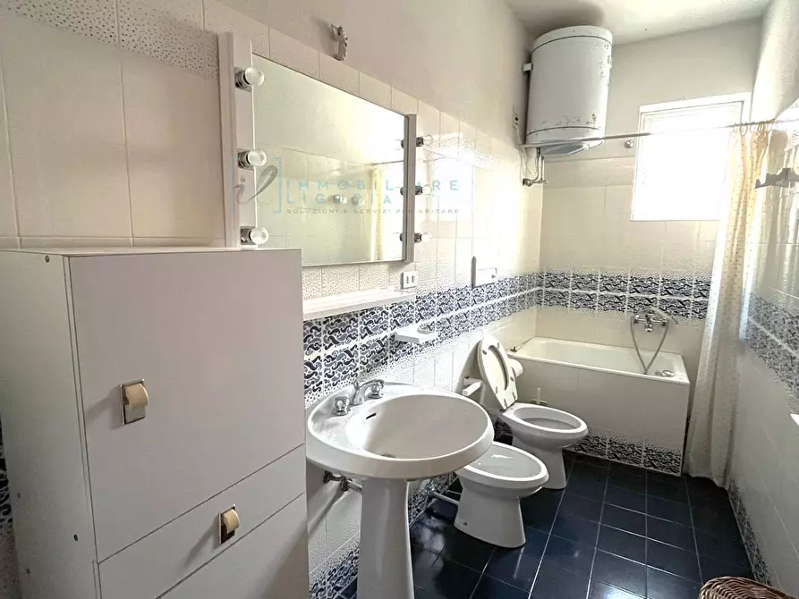 Immagine 12 di Appartamento in vendita  in Via Roma a Cosio D'arroscia