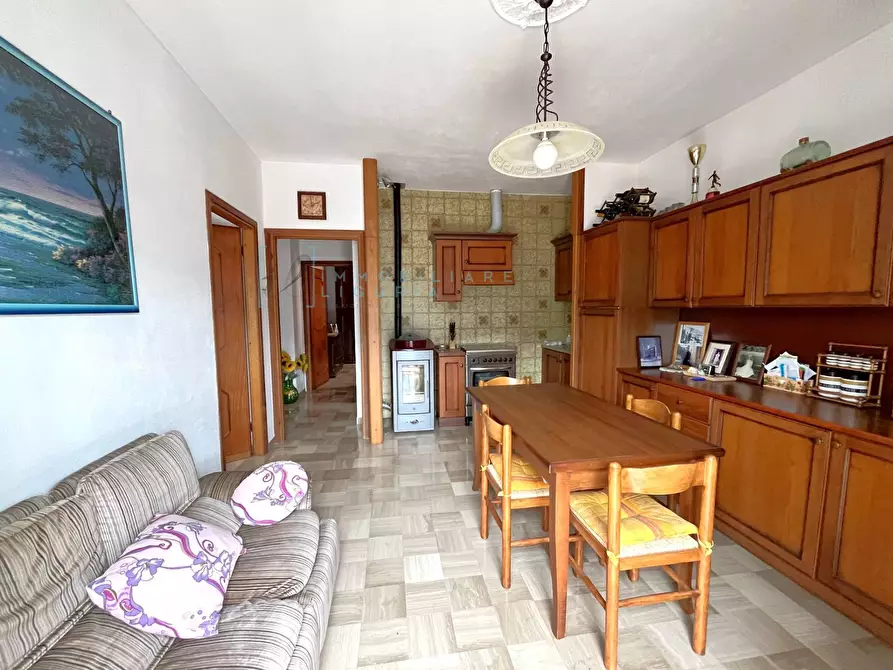 Immagine 3 di Appartamento in vendita  in Via Roma a Cosio D'arroscia