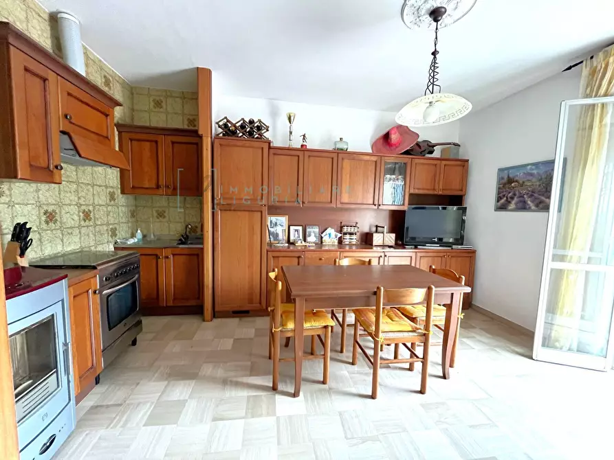 Immagine 5 di Appartamento in vendita  in Via Roma a Cosio D'arroscia