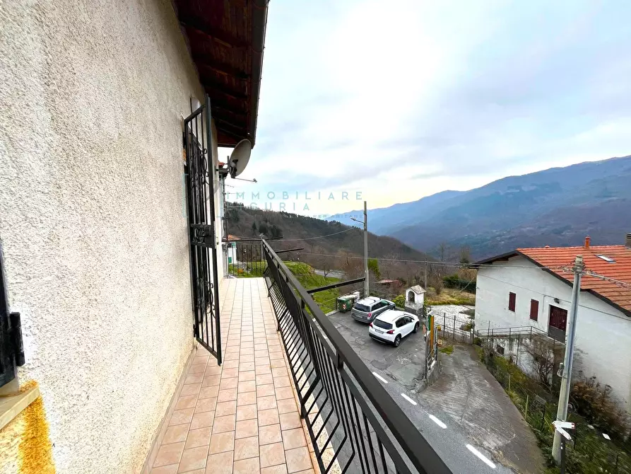 Immagine 11 di Appartamento in vendita  in Via Roma a Cosio D'arroscia