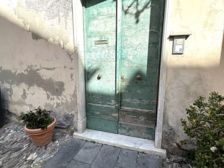 Immagine 6 di Appartamento in vendita  in Piazza San Domenico a Albenga