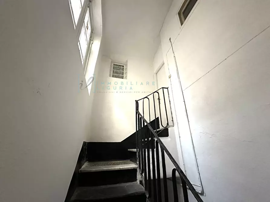 Immagine 8 di Appartamento in vendita  in Piazza San Domenico a Albenga