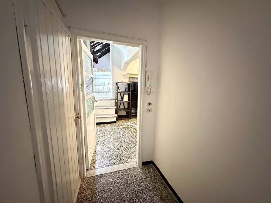 Immagine 9 di Appartamento in vendita  in Piazza San Domenico a Albenga