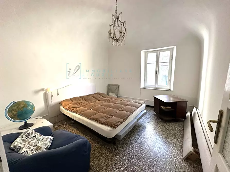 Immagine 3 di Appartamento in vendita  in Piazza San Domenico a Albenga