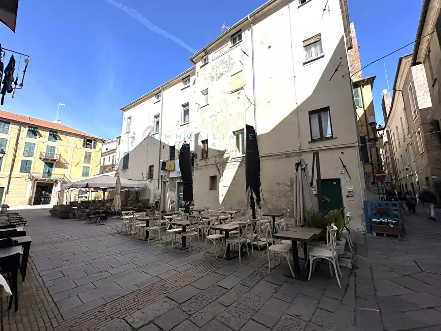 Immagine 5 di Appartamento in vendita  in Piazza San Domenico a Albenga