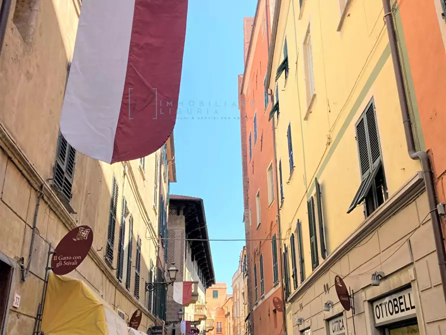 Immagine 50 di Appartamento in vendita  in piazza rossi a Albenga