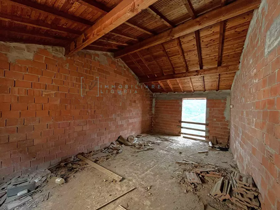 Immagine 5 di Rustico / casale in vendita  in via roma a Caravonica