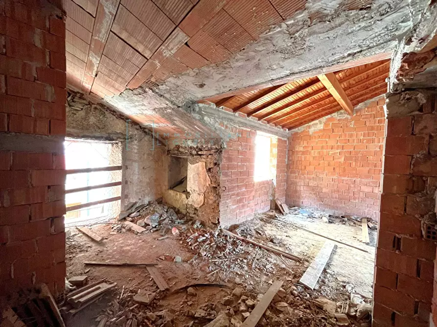 Immagine 7 di Rustico / casale in vendita  in via roma a Caravonica