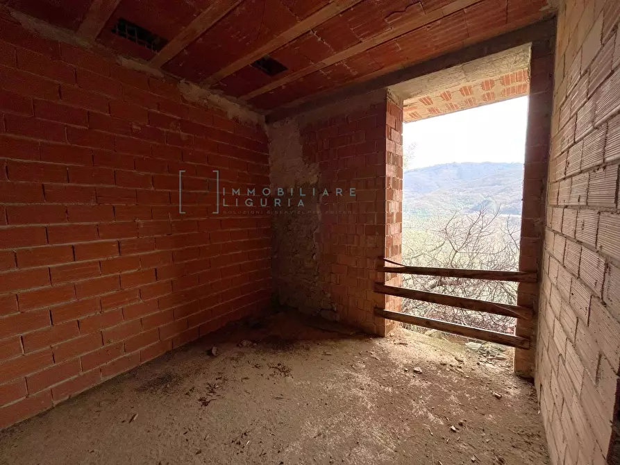 Immagine 13 di Rustico / casale in vendita  in via roma a Caravonica