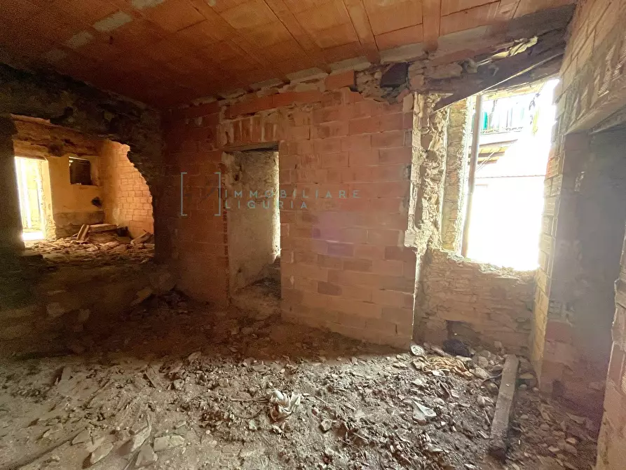 Immagine 17 di Rustico / casale in vendita  in via roma a Caravonica