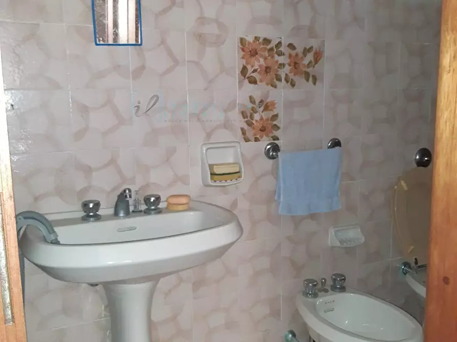 Immagine 16 di Appartamento in vendita  in Via Canadà a Rezzo