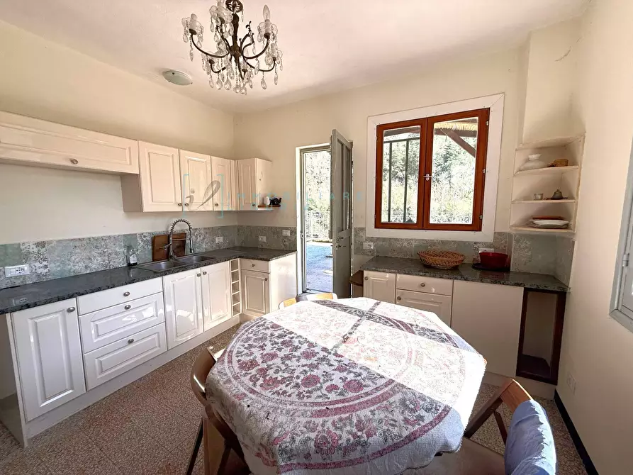 Immagine 5 di Appartamento in vendita  in Via Lorenzo Lucifredi a Borghetto D'arroscia