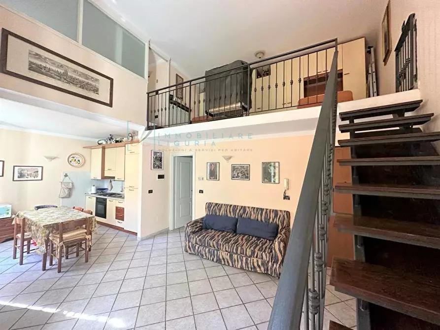 Immagine 7 di Appartamento in vendita  in via torlaro a Albenga